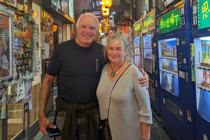 Tokyo: Shinjuku Night Walk & Hidden Gems Tour — photo 3