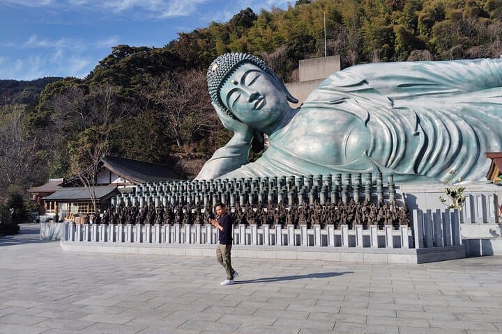Fukuoka: Nanzoin Temple and Reclining Buddha Guided Tour — photo 12
