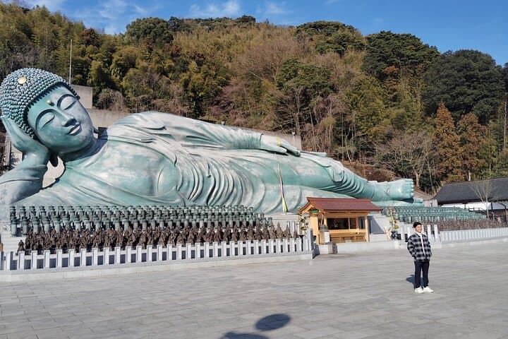 Fukuoka: Nanzoin Temple and Reclining Buddha Guided Tour — photo 4