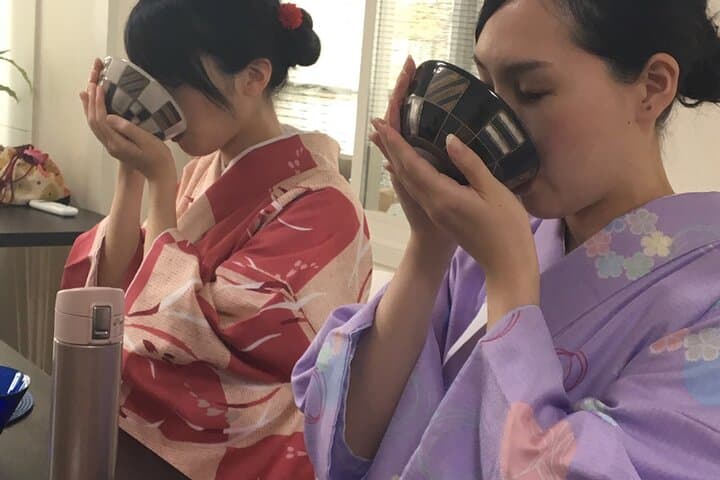 Matcha Tea Ceremony Experience with Japanese Sweets in Tokyo — photo 1