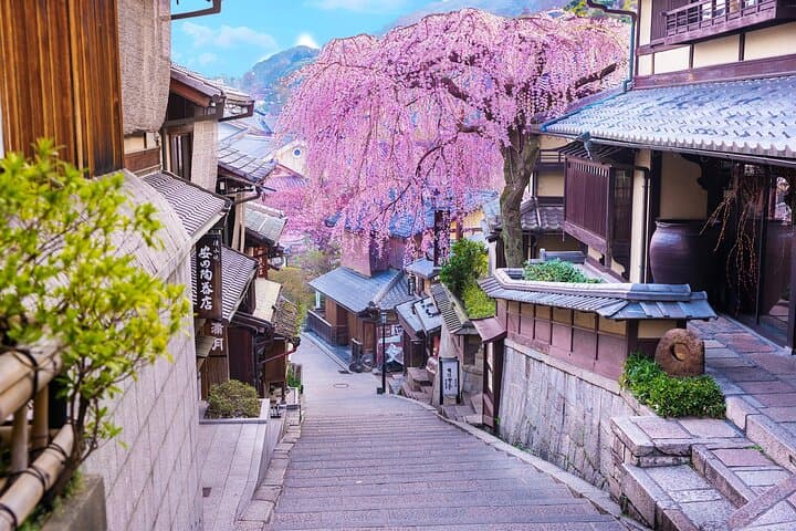 Osaka / Kyoto: Kinkaku-ji, Kiyomizu-dera Temple, Sannenzaka & Uji — photo 2