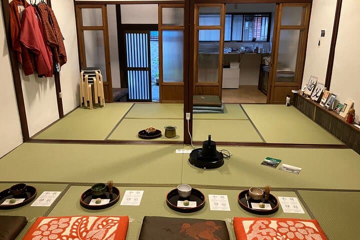 Learn The Tea Ceremony And Make Your Matcha Tea Bowl In Osaka — photo 4