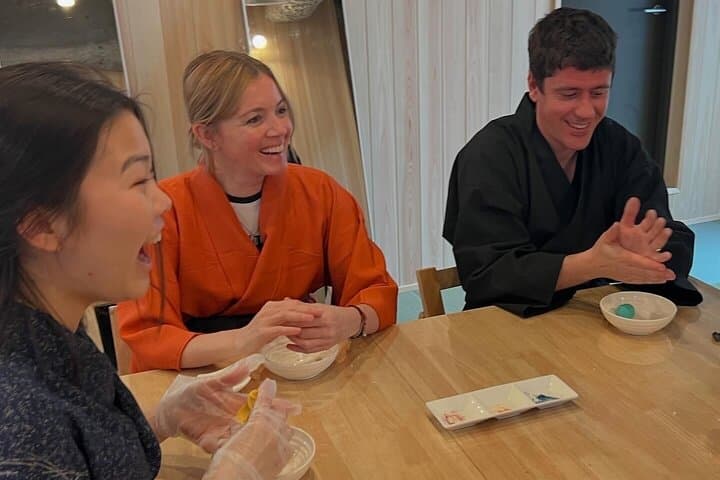 Friendly Tea Ceremony with Sakura Sweets Making in Tokyo — photo 16