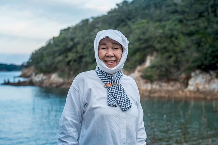 Ama Butlers Service and Shimas Seafood on a Private Beach — photo 6
