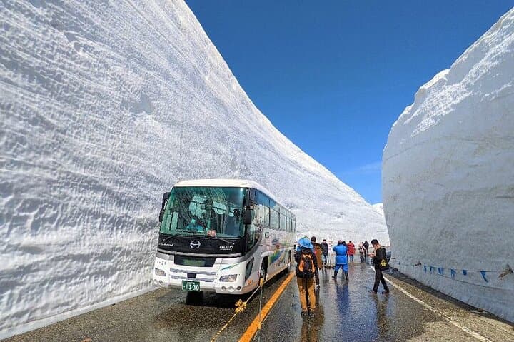 2 Day Tateyama Kurobe Alpine Route and Kamikochi from Osaka — photo 5