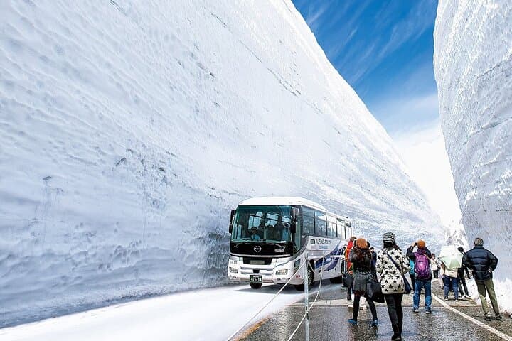 2 Day Tateyama Kurobe Alpine Route and Kamikochi from Osaka — photo 10