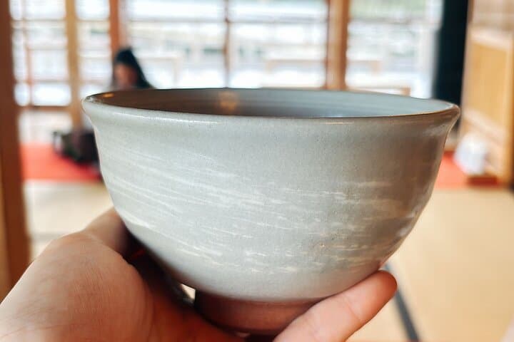 Tsukiji Food Strolling and Hama Rikyu Garden Walking Tour — photo 12