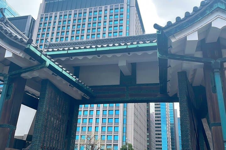 Imperial Palace to Tokyo Station Historical Walking Tour — photo 9