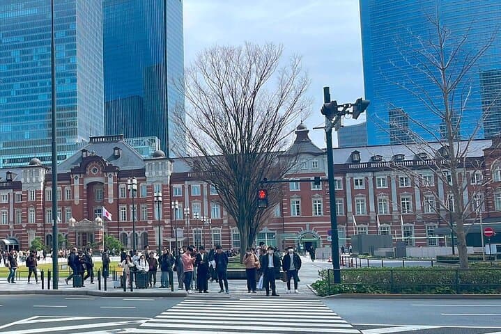 Imperial Palace to Tokyo Station Historical Walking Tour — photo 7