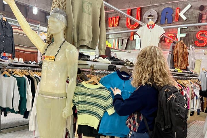 Tokyo Vintage Shopping Tour with Local Expert in Shimokitazawa — photo 17