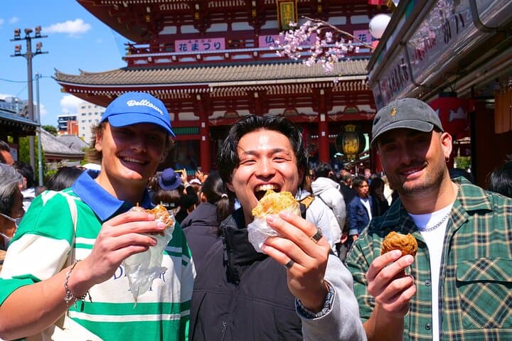 Tokyo: Asakusa Food and Culture Tour with Lunch — photo 2