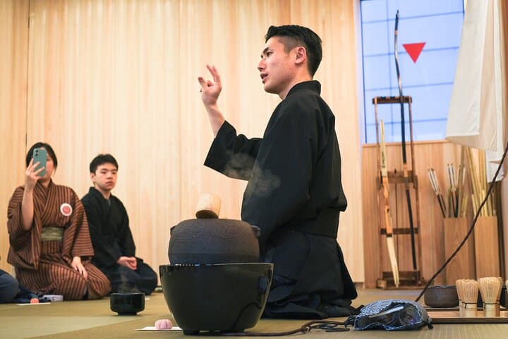 Friendly Tea Ceremony with Sakura Sweets Making in Tokyo — photo 15