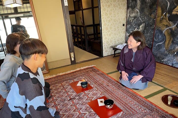 Explore a Historic House: Kimono Photoshoot and Matcha Tea — photo 13