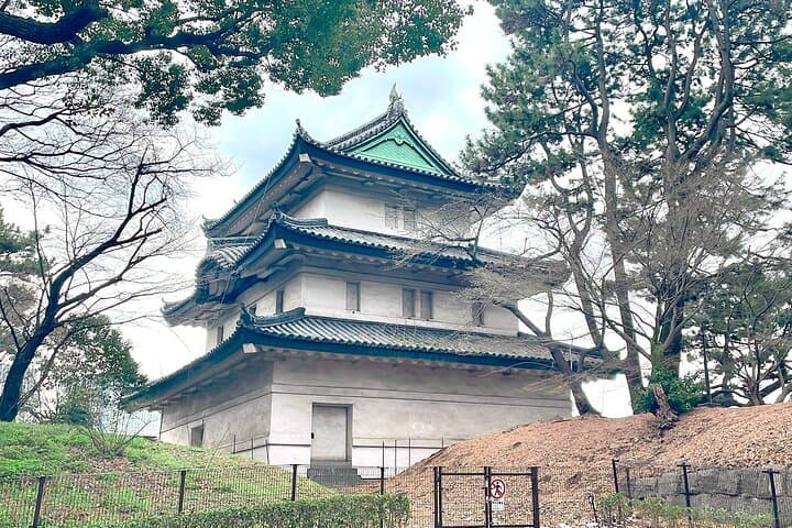 Imperial Palace to Tokyo Station Historical Walking Tour — photo 15