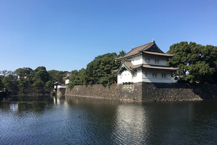 Imperial Palace to Tokyo Station Historical Walking Tour — photo 4