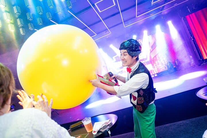 Osaka: High-Energy Japanese Variety Night Show (English MC) — photo 6