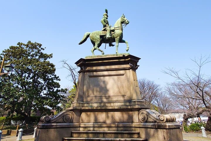 Explore Tokyo’s History on Foot Asakusa Kappabashi and Ueno — photo 15