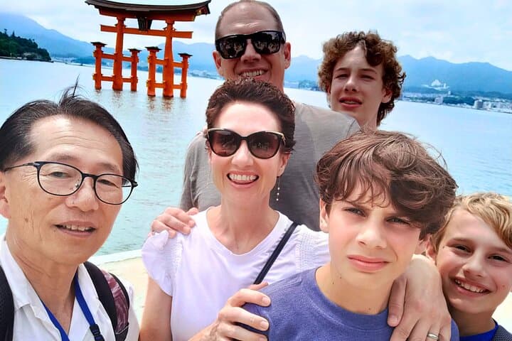 Hiroshima & Miyajima Island Customized Private Tour — photo 3