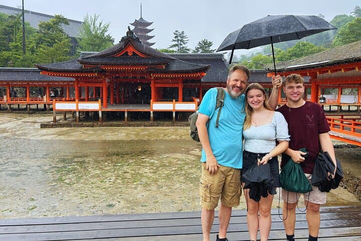 Hiroshima & Miyajima Island Customized Private Tour — photo 4