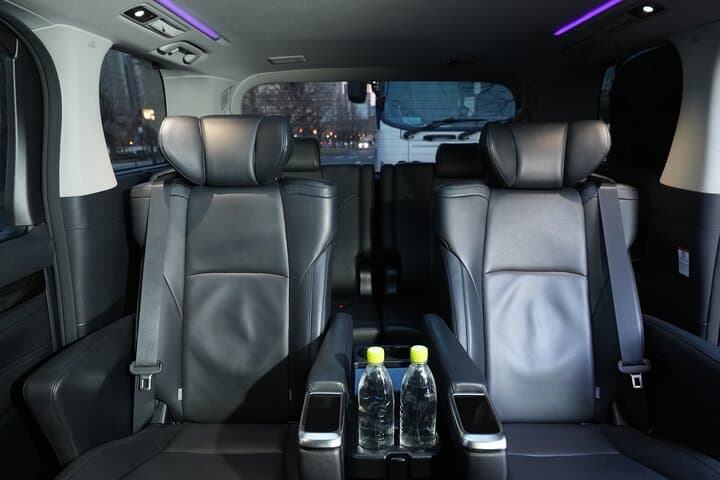 Tokyo to/from Haneda (HND): Private Van Transfer (One-Way) — photo 4