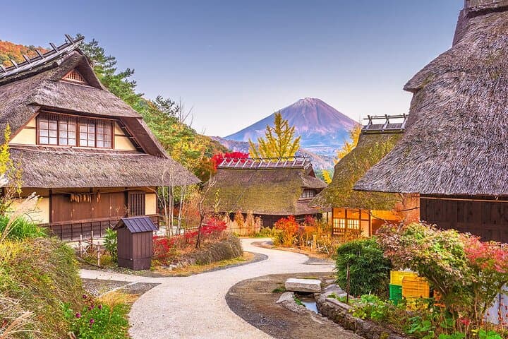 Mt. Fuji Scenic Day Tour Arakurayama Tendi Oshino and Kawaguchiko — photo 9