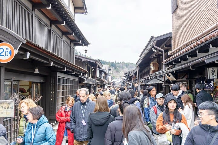 ENGLISH SPEAKING Private Full Day Tour Shirakawago/ Takayama — photo 17