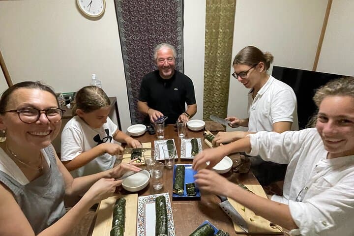Rolled Sushi Making 30 minutes from Shibuya/Vegetarian Available — photo 5