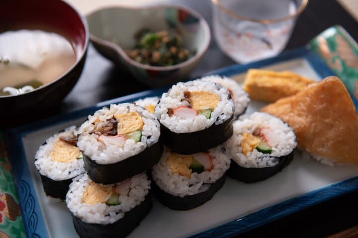 Nishiki Market, Private Sushi class & Sake Tasting in Townhouse — photo 9