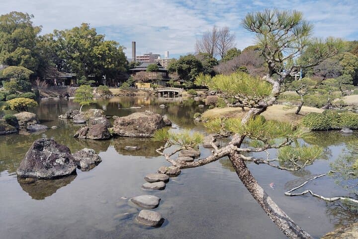 Kumamoto: Suizenji Park Guided Walking Tour with Tea — photo 4