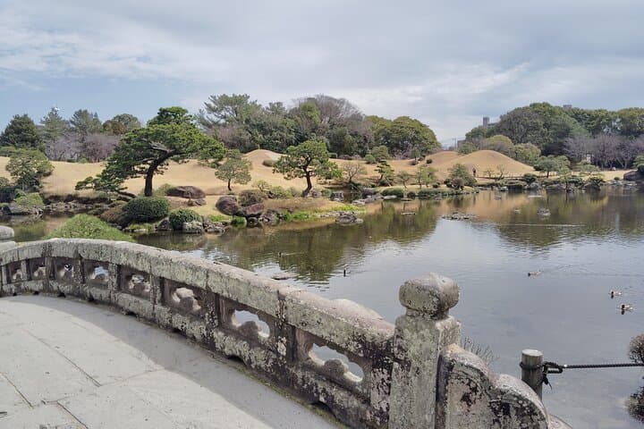 Kumamoto: Suizenji Park Guided Walking Tour with Tea — photo 6
