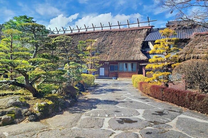 Mt Fuji Day Tour: Chureito Pagoda, Lake Kawaguchi & Oshino Hakkai — photo 13