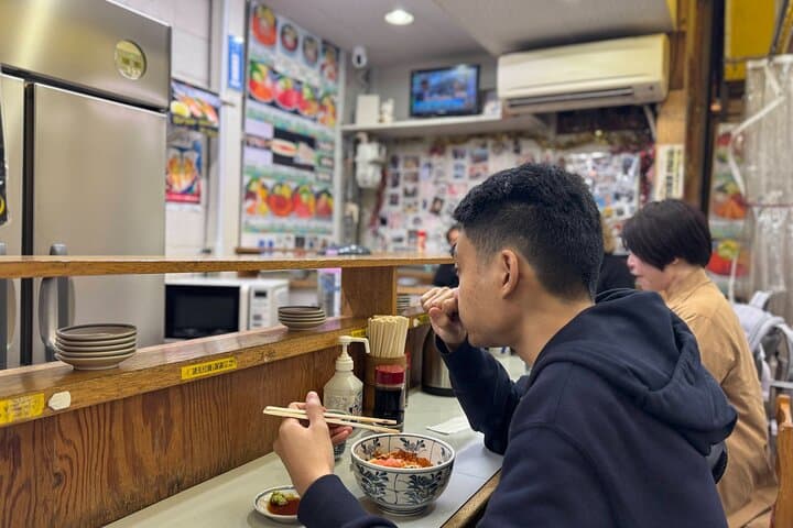 Tokyo Tsukiji Market Tour with Breakfast Tasting – Less Crowded — photo 11