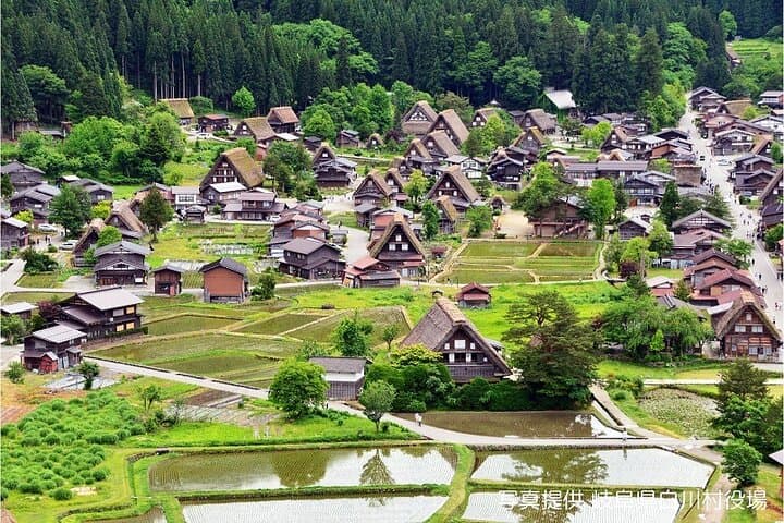 【Private Tour】Shirakawa-go & Takayama 1-day tour from Nagoya — photo 2