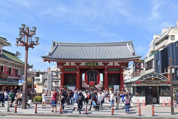 Private Walking Tour in Asakusa with Guide — photo 1