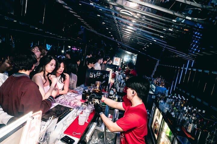 Tokyo Shinjuku: WARP Nightclub Admission Ticket (For Foreign) — photo 16