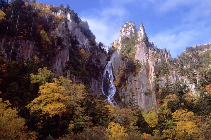 Daisetsuzan National Park and Kurodake Ropeway Autumn Tour — photo 4
