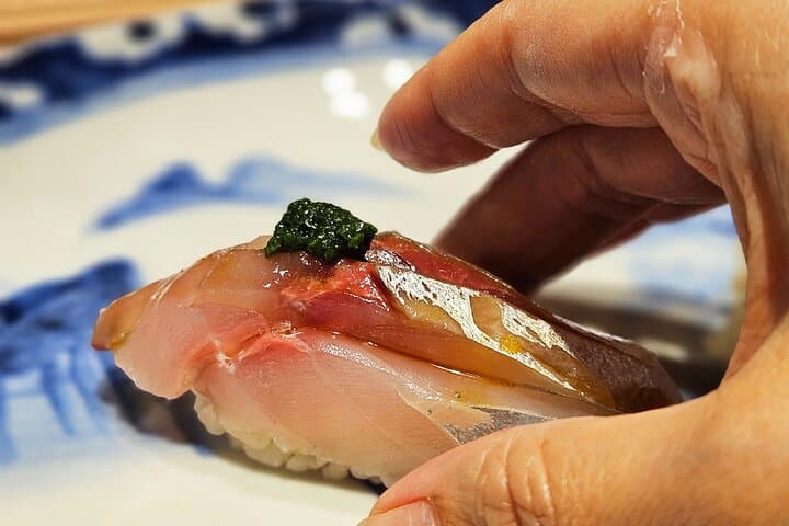 Behind the Scenes Toyosu Fish Market Tour & Luxury Sushi Lunch — photo 8