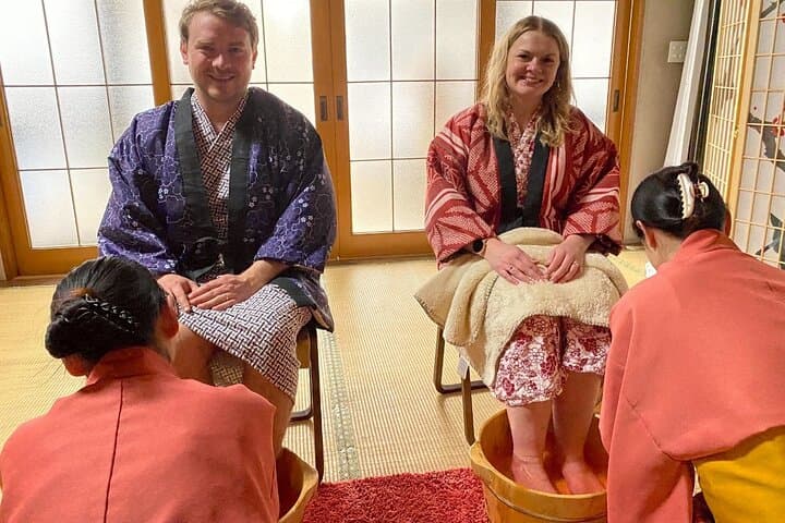 Osaka:Bamboo Healing Massage at the Temple — photo 6