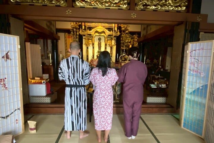 Osaka:Bamboo Healing Massage at the Temple — photo 5