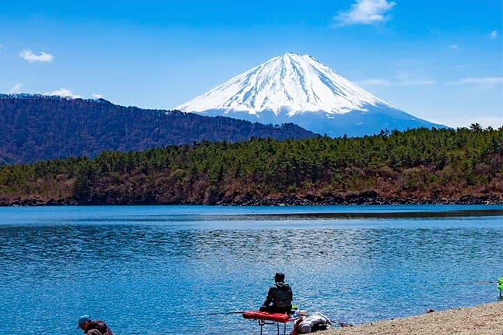 Relaxing Fuji Lakeside Escape: Kawaguchiko & Yamanakako — photo 9