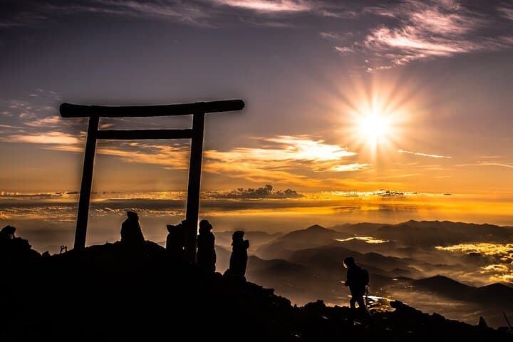 Mt.Fuji Climbing Tour with English Guide 2-days — photo 4
