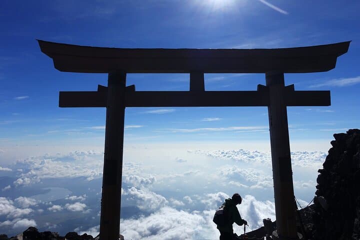 Mt.Fuji Climbing Tour with English Guide 2-days — photo 15