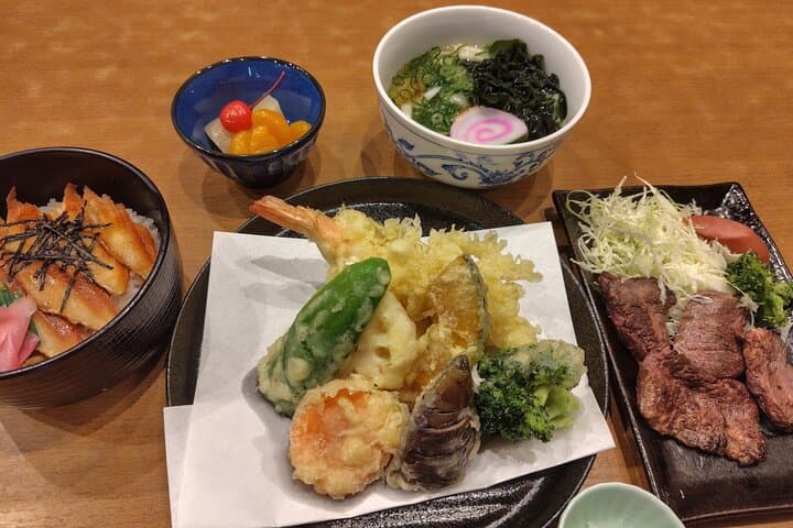 Himeji Castle, Arima Onsen & Mt. Rokko: 1-Day Bus Tour from Osaka — photo 18