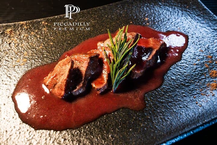 Osaka Umeda: PICCADILLY Live Show &Shisha& Nightclub Entry+Drink — photo 16