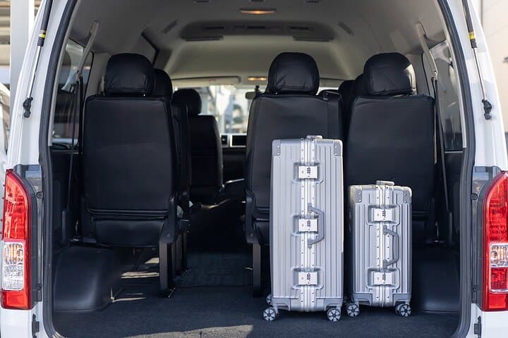 Yokohama Private Transfer: Tokyo City, Narita and Haneda Airport — photo 10