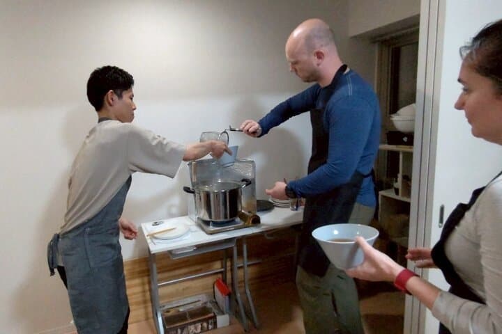 Osaka Ramen Cooking Class "Learn here and make it at home" — photo 13