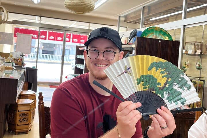 Nagoya Castle, Sword museum and a Hands-On Fan Making — photo 5
