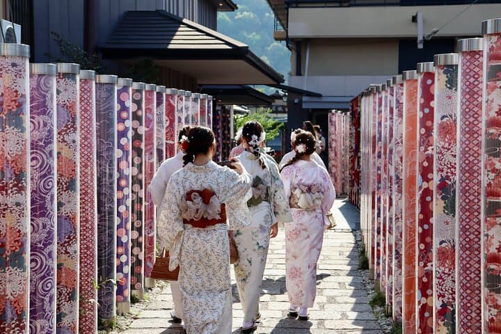 Private Kyoto Morning Tour: Fushimi Inari, Arashiyama & Monkey — photo 12