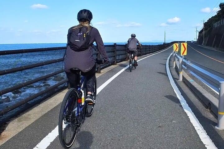 Private Coastline Ebike Tour in Fukuoka — photo 3