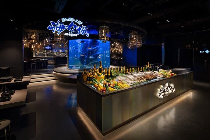 Unique Tokyo Dining Experience with Live Ama Diving — photo 5